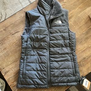 Women’s North Face Vest Size S
